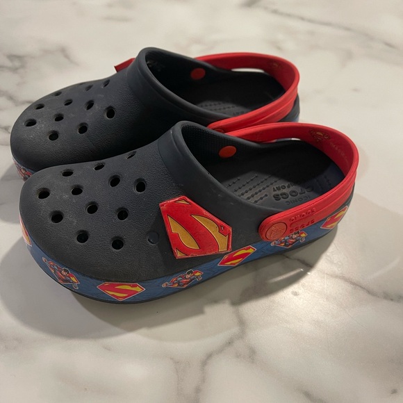 Superman crocs 12 c - Picture 1 of 8